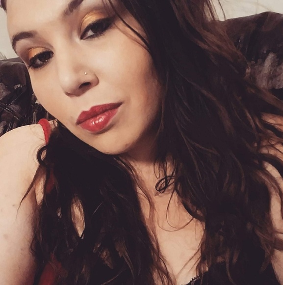 Meet your Posher, Chasity - Picture 3 of 3